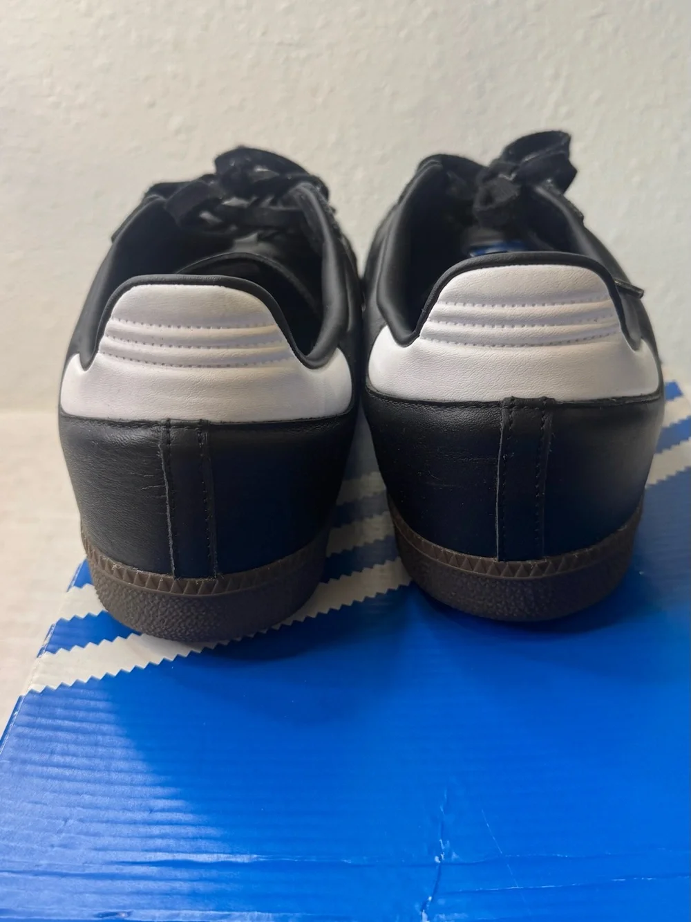 adidas classic low
